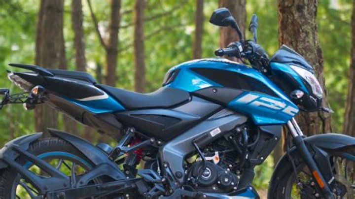 What is the price of Pulsar 200 BS6?