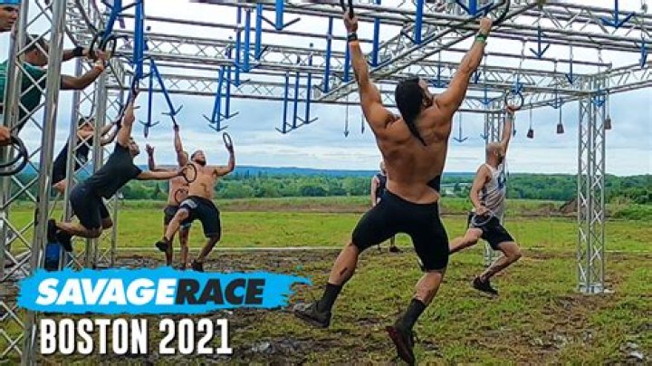 What obstacles are in the savage race?