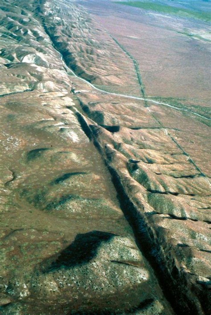 What rocks are found in the San Andreas fault?