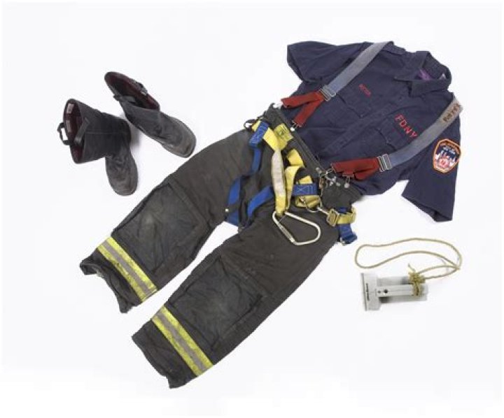 What turnout gear does FDNY use?