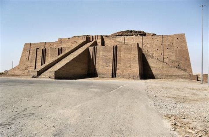 What were the ziggurats used for?