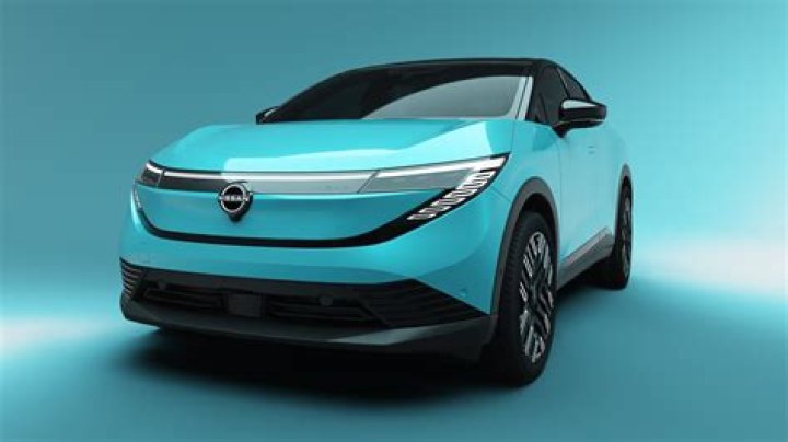 When was the Nissan LEAF released in the UK?