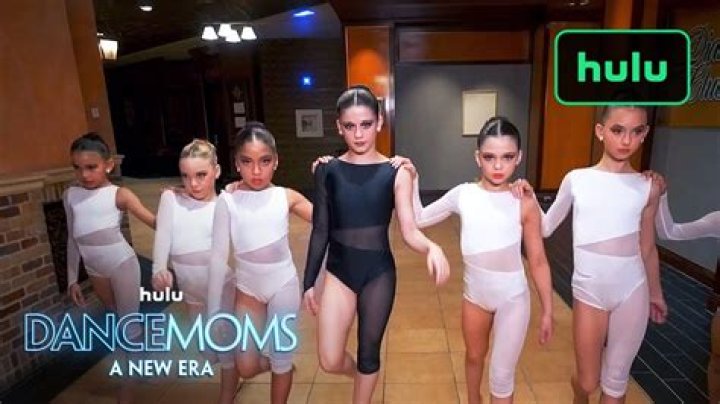 Who are the dancers in Cats?