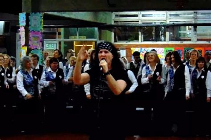 Who is the original singer of highway to hell?