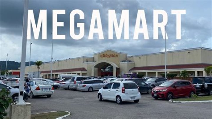 Who is the owner of Megamart Supermarket?