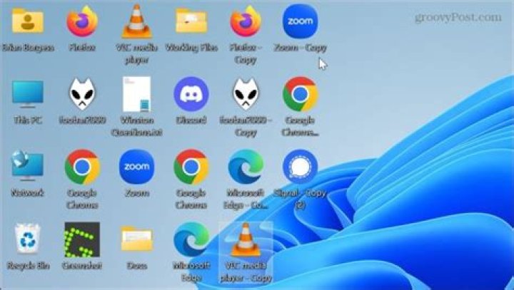 Why are all my icons the same in Windows 7?