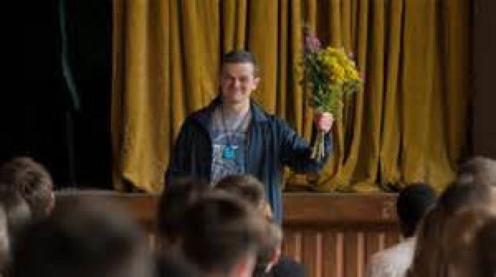 Why did Artemis swear to never marry?