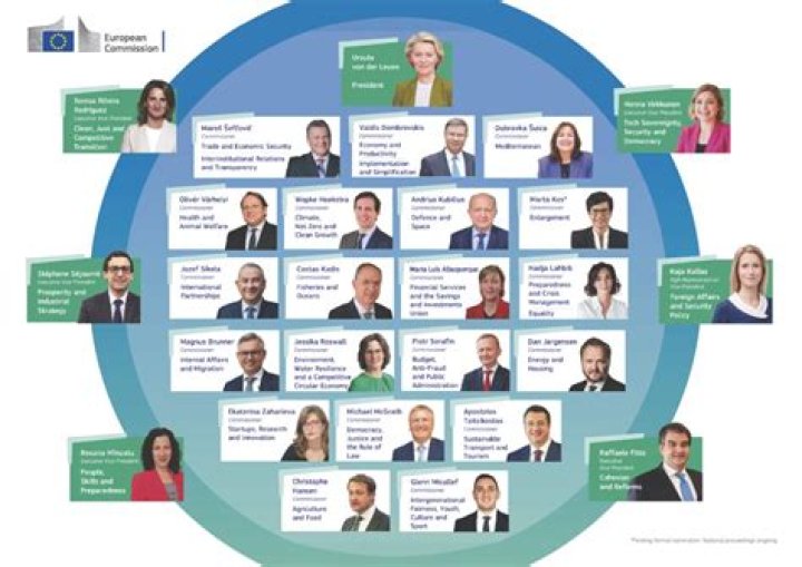 Why is Laurie Saunders working in the publications office